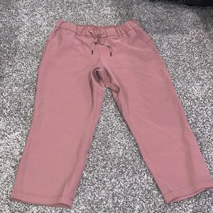Lululemon cropped sweatpants